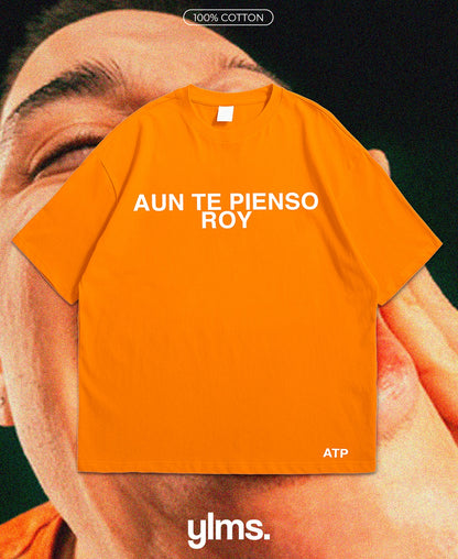 Aún te pienso, NSQK Tee.